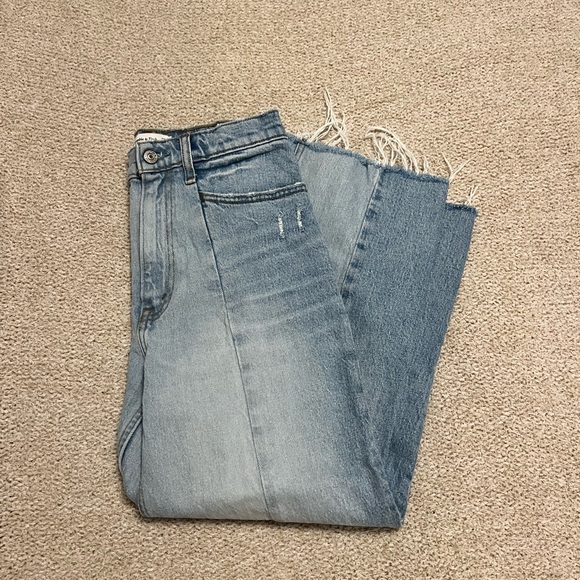 Abercrombie Crop Wide Leg Ultra High Rise 26 Bi Color Denim Jeans - Picture 2 of 4